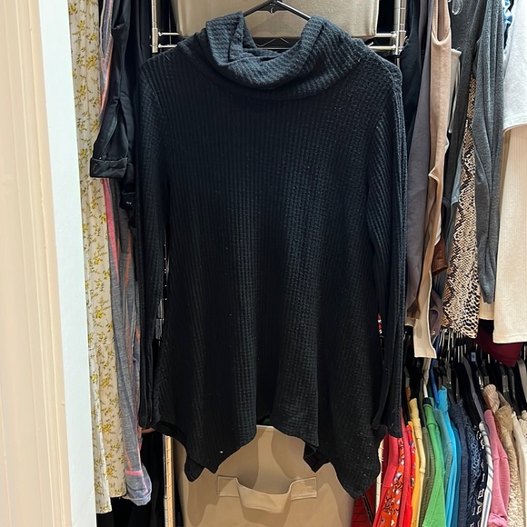 black turtle neck/scoop neck sweater size small